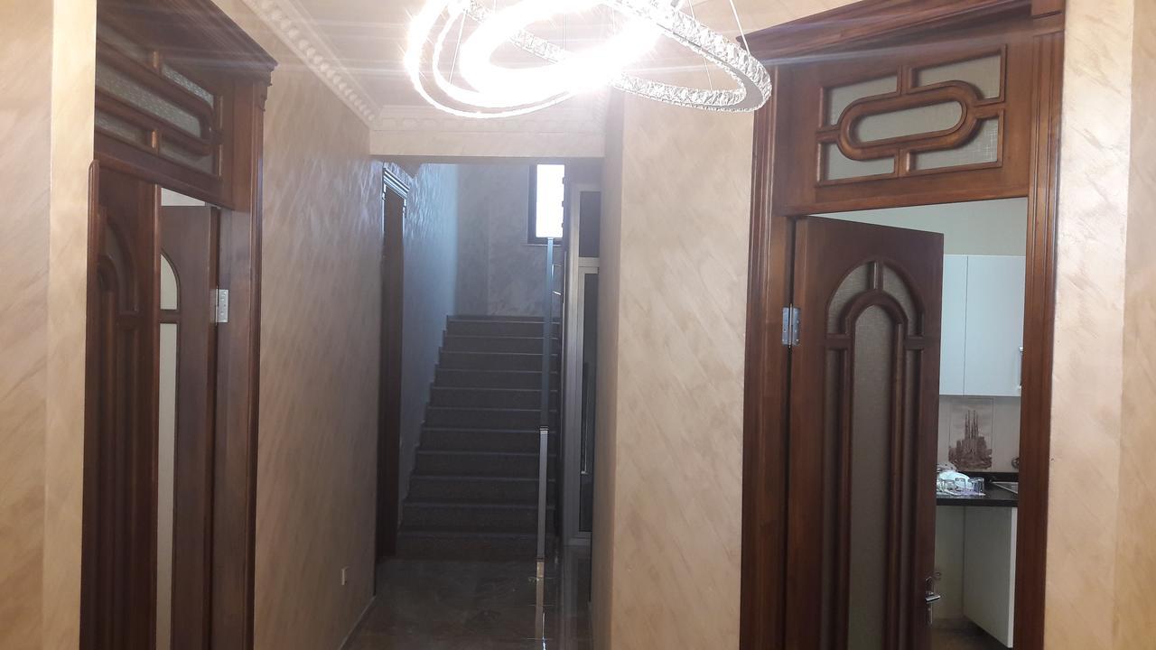 Guest House Amo Батумі Екстер'єр фото