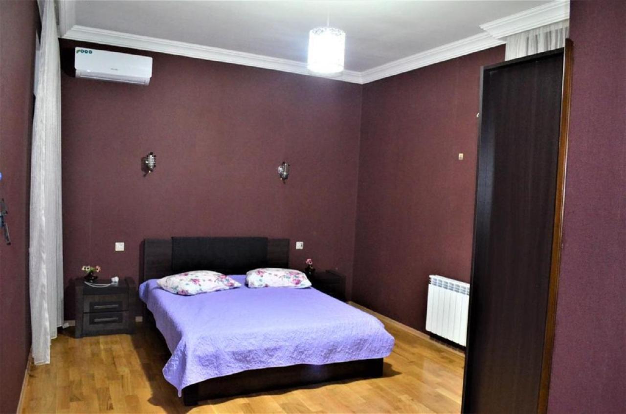 Guest House Amo Батумі Екстер'єр фото