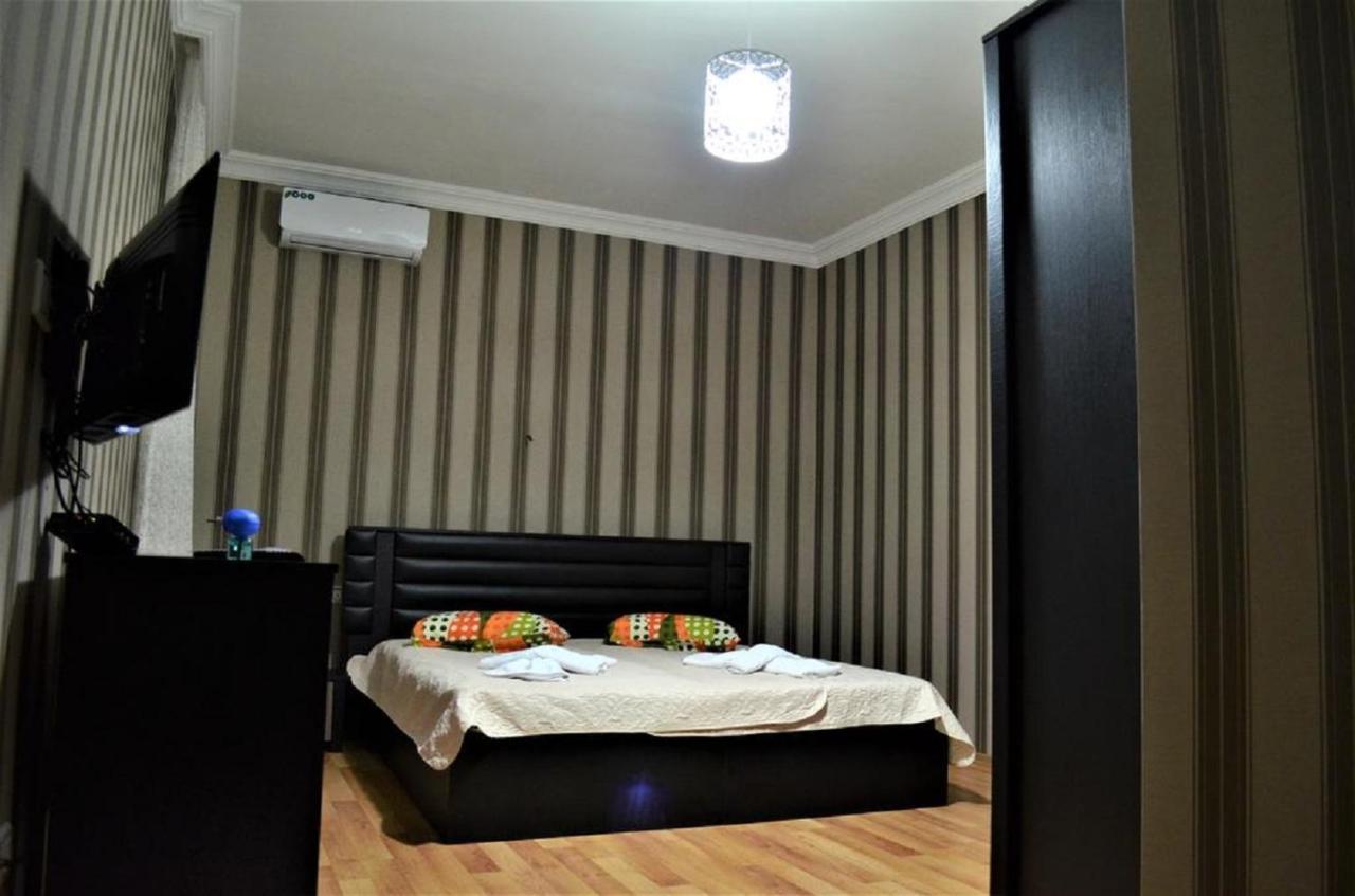 Guest House Amo Батумі Екстер'єр фото